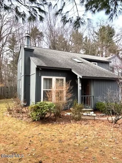 68 Thimbleberry Rd, Ballston Spa, NY 12020