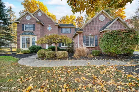 222 Bell Ct, Schenectady, NY 12303