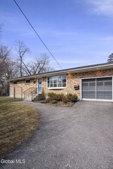 370 Partridge St, Albany, NY 12208
