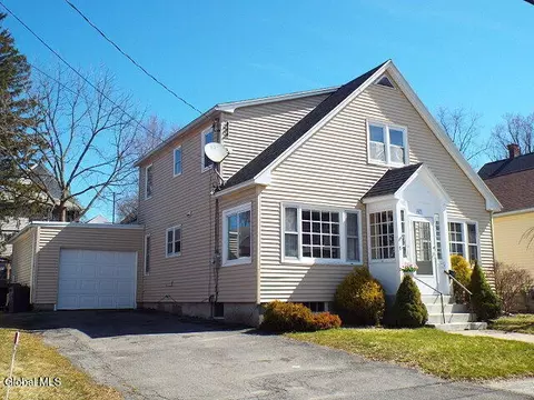 47 Mcclellan Ave, Amsterdam, NY 12010