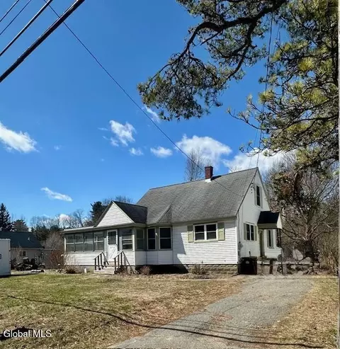 3472 Carman Rd, Schenectady, NY 12303