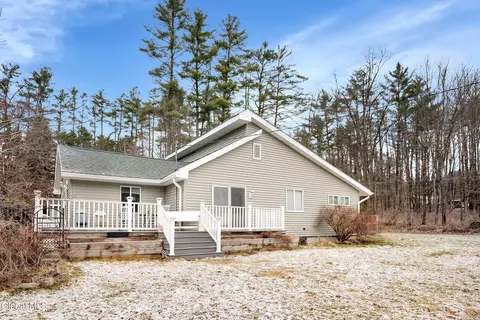 5204 Pillar Way, Fort Ann, NY 12827