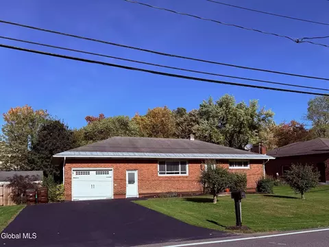 442 Russell Rd, Albany, NY 12203