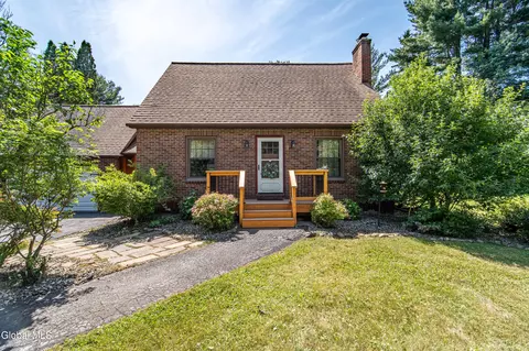 663 Sacandaga Rd, Glenville, NY 12302