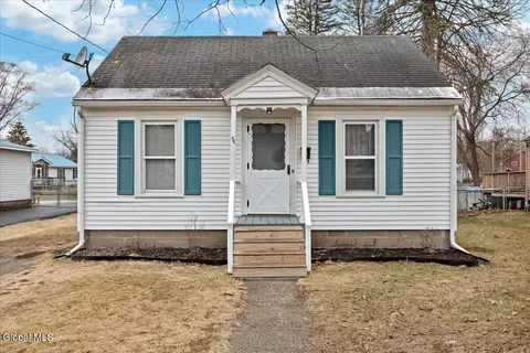71 Coleman Ave, Hudson Falls, NY 12839