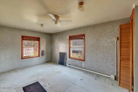 Bedroom - 89 Morris Rd, Schenectady, NY 12304 photo 1 of 3