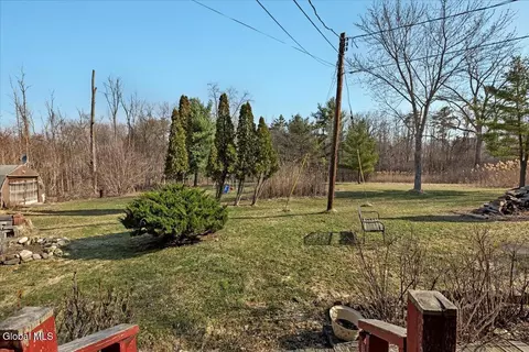 Exterior - 89 Morris Rd, Schenectady, NY 12304 photo 9 of 11