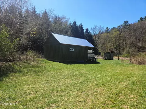 915 Mill Valley Rd, Middleburgh, NY 12122