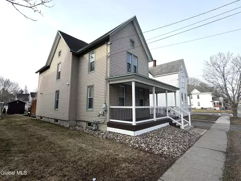 202 E Main St, Johnstown, NY 12095