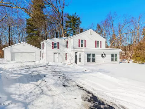 3 Caroline St, Albany, NY 12203