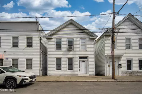 46 Congress St, Cohoes, NY 12047