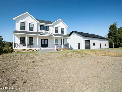 282 Ridge Rd, Schodack Landing, NY 12156