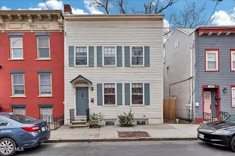 138 Jefferson St, Albany, NY 12210