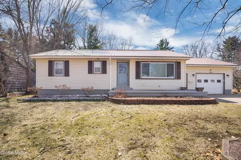 22 Thomas Ave, Hudson Falls, NY 12839