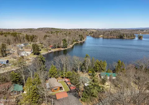 78 The Concourse, Niverville, NY 12130