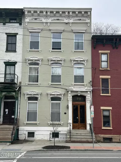 79 Ten Broeck St, Albany, NY 12210