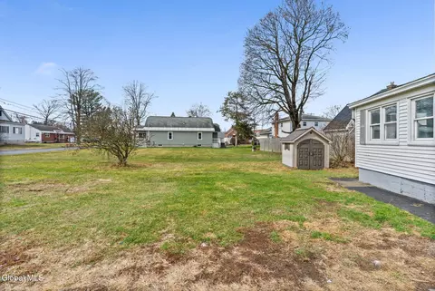 Exterior - 246 E Campbell Rd, Schenectady, NY 12303 photo 3 of 5
