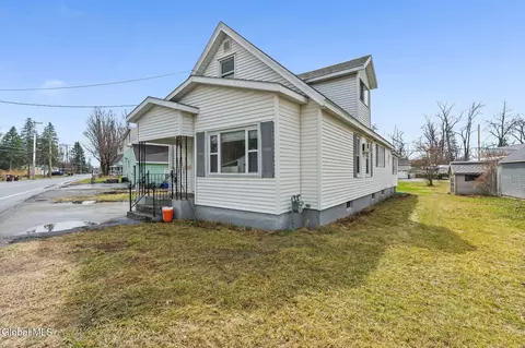 Exterior - 246 E Campbell Rd, Schenectady, NY 12303 photo 5 of 5