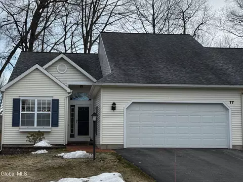 77 Cedar Ct, Queensbury, NY 12804