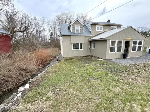 854 Millers Corners Rd, Amsterdam, NY 12010
