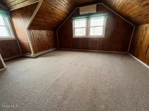 Bedroom - 1051 Inner Dr, Schenectady, NY 12303 photo 4 of 6