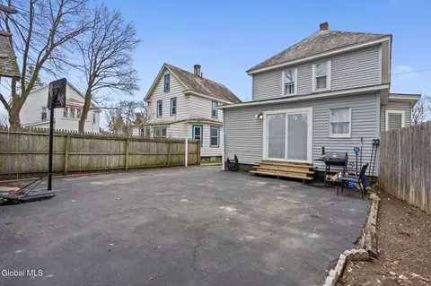 Exterior - 837 Harrison Ave, Schenectady, NY 12306 photo 4 of 6