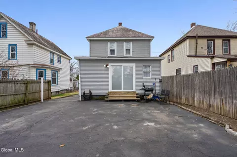 Exterior - 837 Harrison Ave, Schenectady, NY 12306 photo 3 of 6