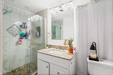 Bath - 837 Harrison Ave, Schenectady, NY 12306 photo 2 of 2