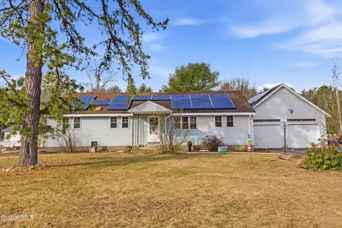 191 Redmond Rd, Gansevoort, NY 12831