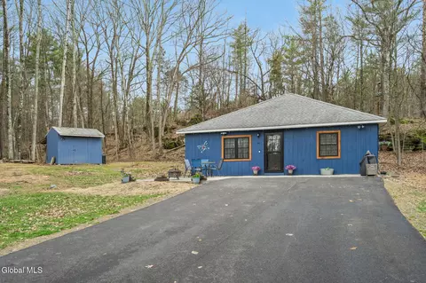 44 Cairo Junction Rd, Catskill, NY 12414