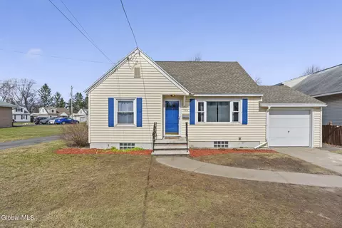 1815 Curry Rd, Schenectady, NY 12306