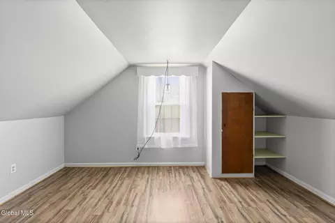 Bedroom - 1815 Curry Rd, Schenectady, NY 12306 photo 6 of 8