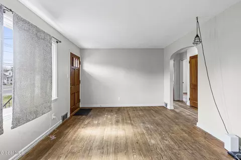 Living - 1815 Curry Rd, Schenectady, NY 12306 photo 1 of 2