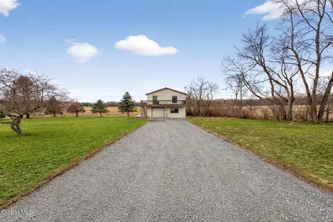 4123 County Route 21, Schodack Landing, NY 12156