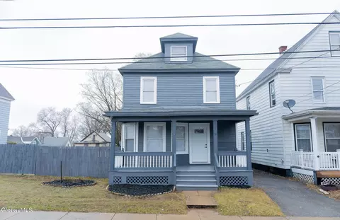 14 Yale St, Schenectady, NY 12304