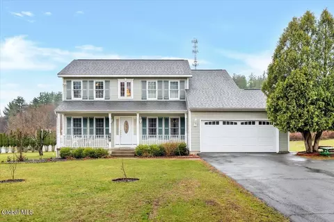 564 Snyders Lake Rd, Wynantskill, NY 12198