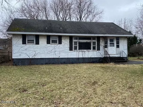 109 Fonda Rd, Cohoes, NY 12047