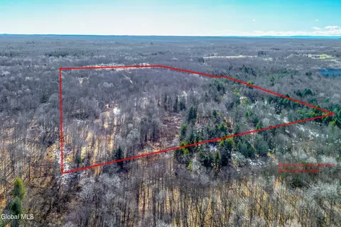 1105 County Route 38, Parish, NY 13131