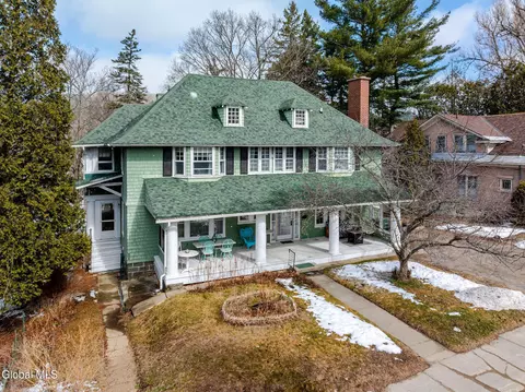 133 Main St, Saranac Lake, NY 12983