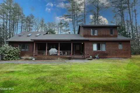 2727 Schroon River Rd, Chestertown, NY 12817
