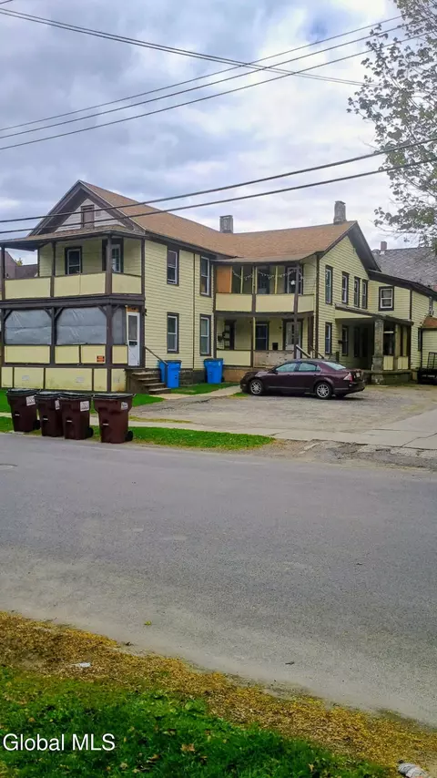 1 Lincoln St, Gloversville, NY 12078