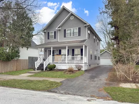107 Catherine St, Saratoga Springs, NY 12866