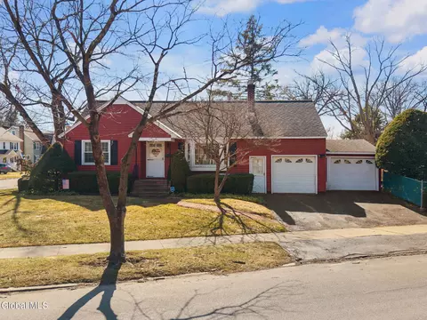 1594 The Plz, Schenectady, NY 12309