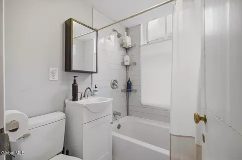 Bath - 109 Front St, Schenectady, NY 12305 photo 1 of 3