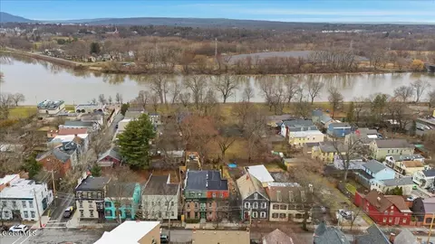 View/Area - 109 Front St, Schenectady, NY 12305 photo 2 of 3