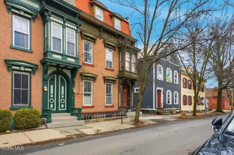 Exterior - 109 Front St, Schenectady, NY 12305 photo 2 of 5