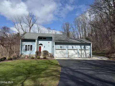 58 Mill Rd, Latham, NY 12110