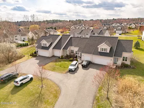 70 Fellows Rd # B, Clifton Park, NY 12065