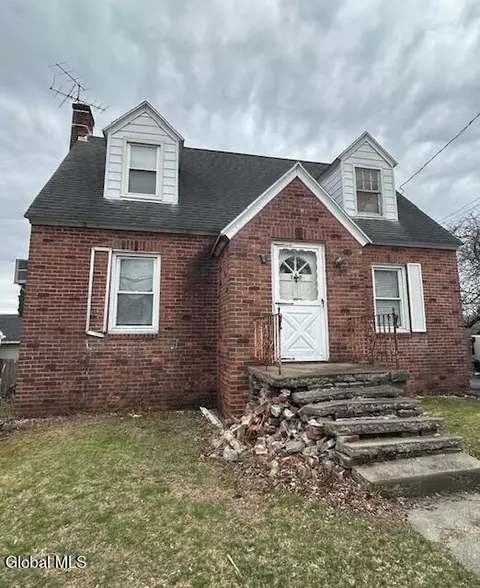 15 Quincy St, Albany, NY 12205