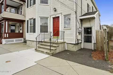290 Morton Ave, Albany, NY 12209